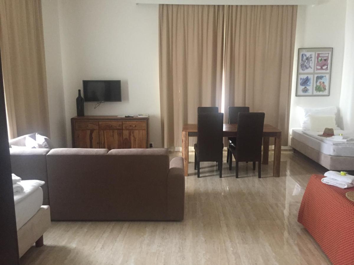 Apartman Za Radnici ヴァルチツェ エクステリア 写真