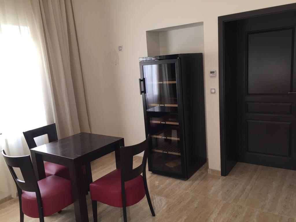 Apartman Za Radnici ヴァルチツェ エクステリア 写真