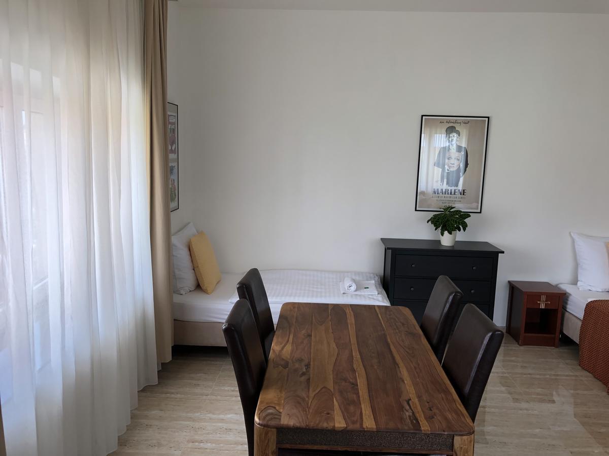 Apartman Za Radnici ヴァルチツェ エクステリア 写真